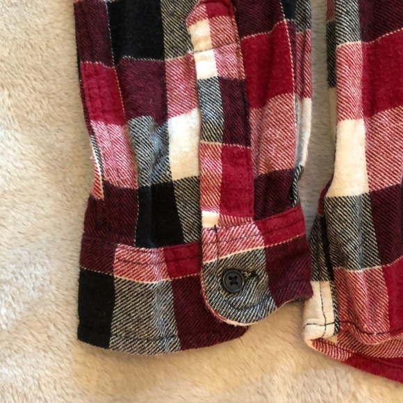 Red flannel - Picture 2 of 4